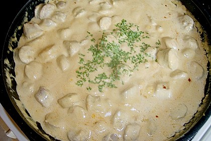 Grobe Bratwurst in Senf - Sahne - Sauce 25