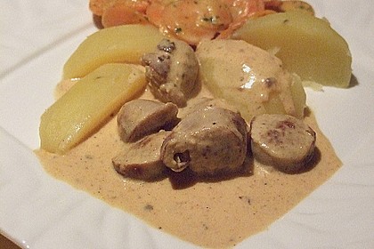 Grobe Bratwurst in Senf - Sahne - Sauce 13