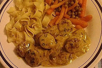 Grobe Bratwurst in Senf - Sahne - Sauce 6