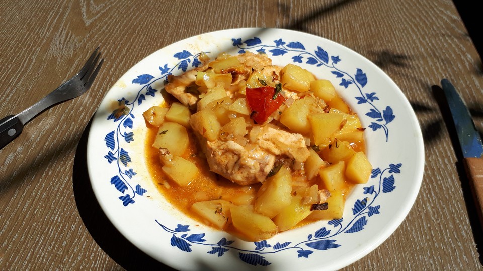 Hähnchen in Barbecuemarinade mit Kartoffeln von Koelkast | Chefkoch.de