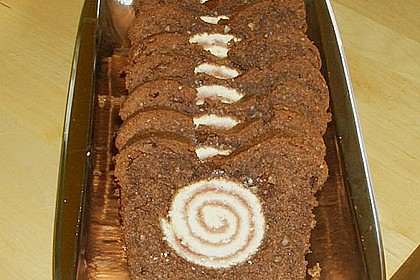 Rouladen - Schoko - Nusskuchen 32