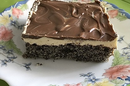 Mohnkuchen mit Vanillecreme und Schoko