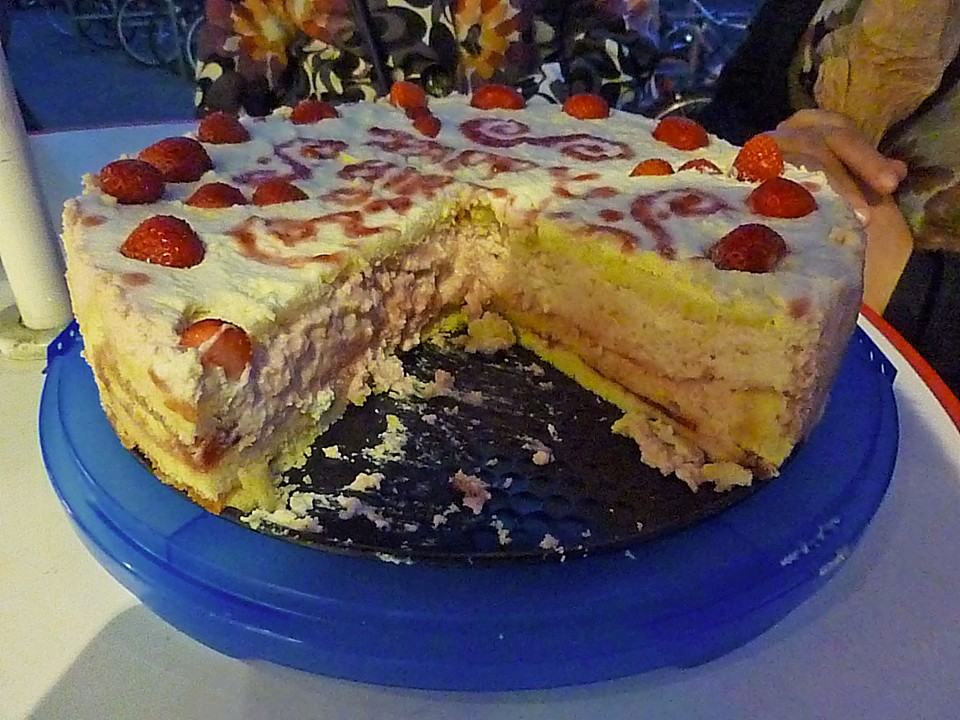 Erdbeer - Schmand - Torte von jienniasy | Chefkoch.de