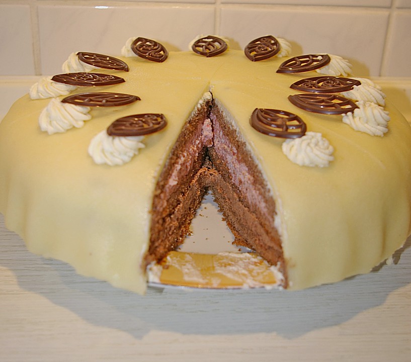 Himbeer - Schoko - Sahne - Torte von gotthelm | Chefkoch.de