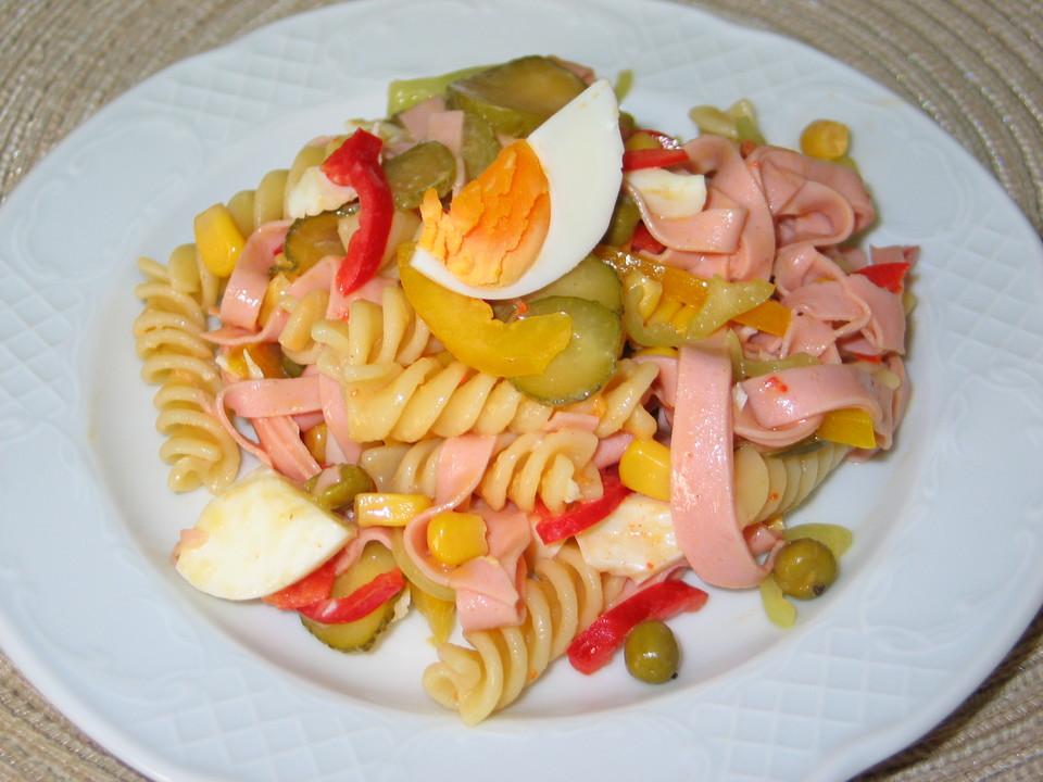 Wurstsalat mit Nudeln von sabinebee | Chefkoch.de