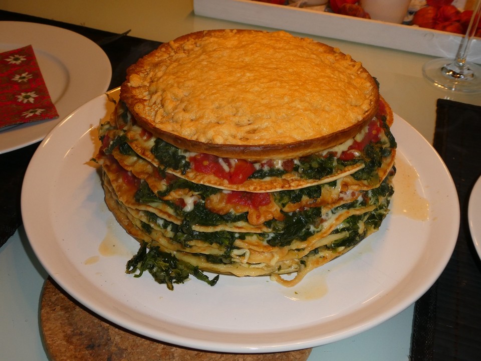 Pfannkuchen-Torte mit Spinat und Käse von Koelkast | Chefkoch.de