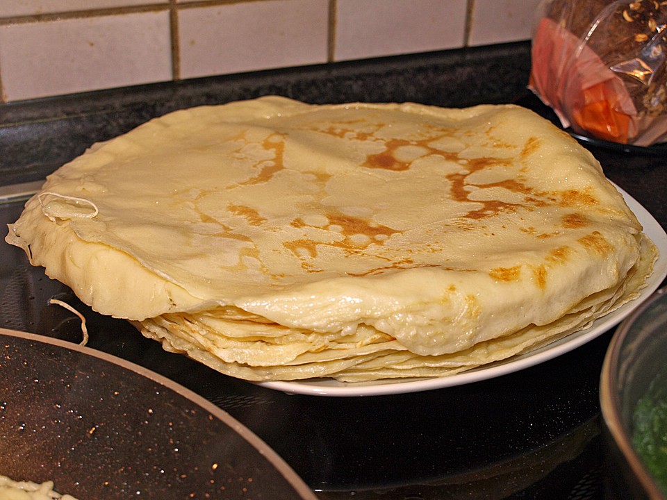 Pfannkuchen-Torte mit Spinat und Käse von Koelkast | Chefkoch.de