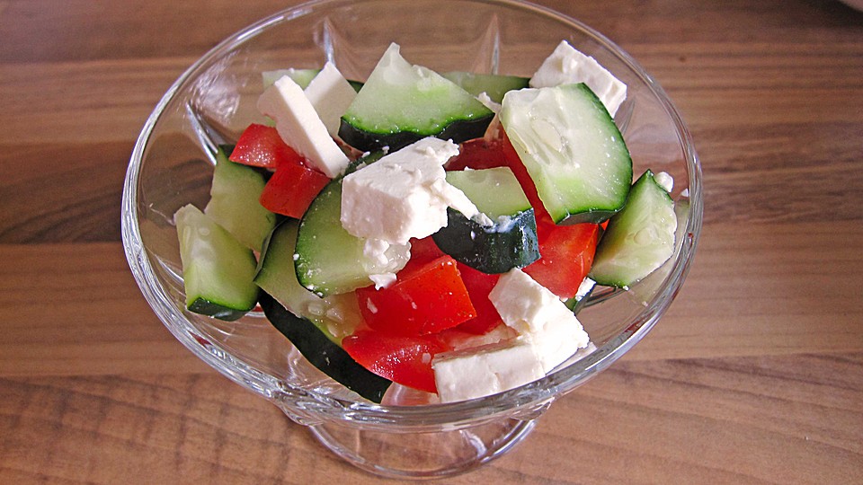 Tomaten - Gurken - Salat mit Schafskäse von problau | Chefkoch.de