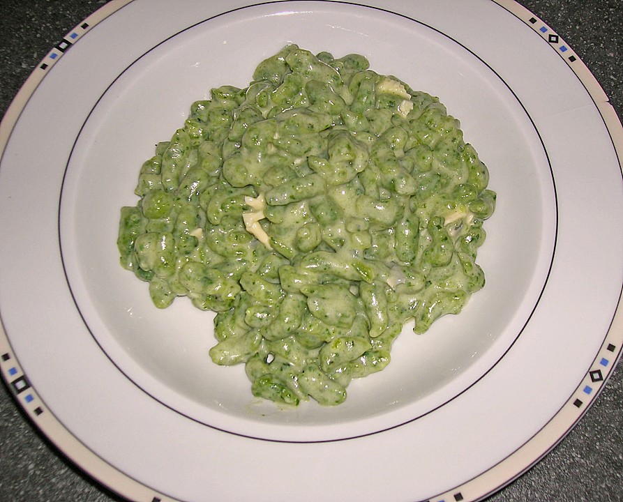Spinatspätzle mit Gorgonzolarahmsoße von Fips01 | Chefkoch.de