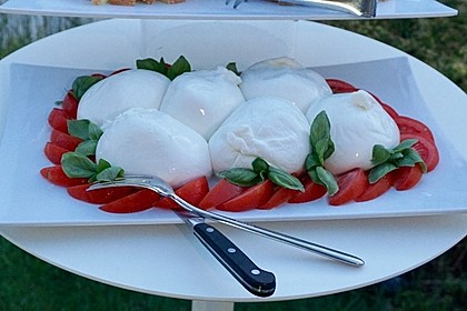 Mozzarella - Tomaten - Salat 16