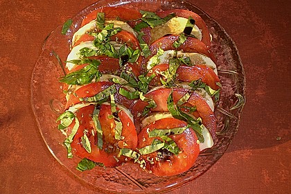 Mozzarella - Tomaten - Salat 48
