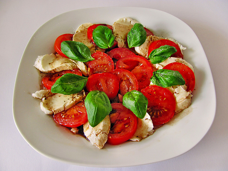 Mozzarella - Tomaten - Salat von krom4720 | Chefkoch.de