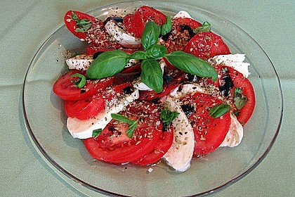 Mozzarella - Tomaten - Salat 35