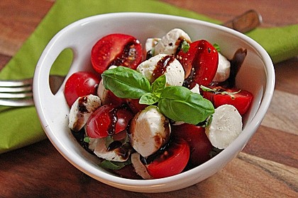 Mozzarella - Tomaten - Salat
