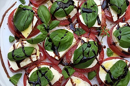 Mozzarella - Tomaten - Salat 11