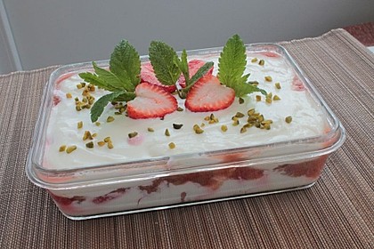 Erdbeer - Rhabarber - Tiramisu 1
