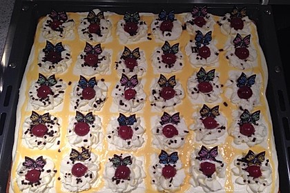 Kirsch - Eierlikör - Blechkuchen mit Schmand - Sahne 42