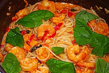 Pasta mit Knoblauch - Tomaten - Shrimps 1