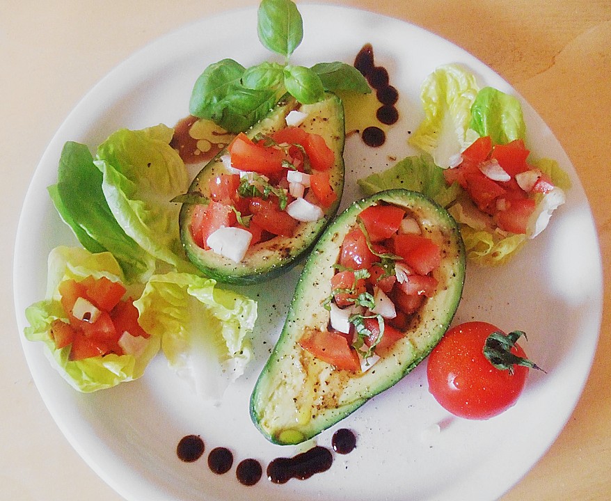 https://static.chefkoch-cdn.de/ck.de/rezepte/90/90652/97696-960x720-gefuellte-avocado-mit-olivenoel.jpg