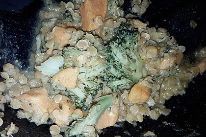 Kartoffel-Brokkoli-Curry mit Kokosmilch 55