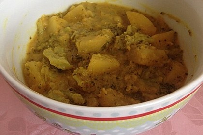 Kartoffel-Brokkoli-Curry mit Kokosmilch 48