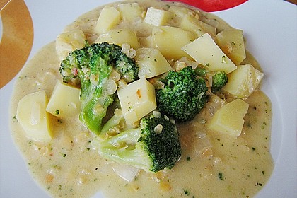 Kartoffel-Brokkoli-Curry mit Kokosmilch 25