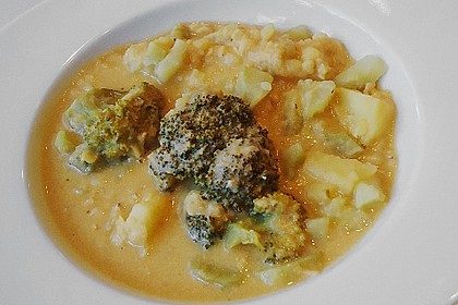 Kartoffel-Brokkoli-Curry mit Kokosmilch 51