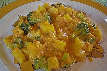 Kartoffel-Brokkoli-Curry mit Kokosmilch 5