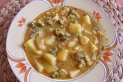 Kartoffel-Brokkoli-Curry mit Kokosmilch 32