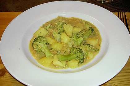 Kartoffel-Brokkoli-Curry mit Kokosmilch 29