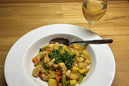 Kartoffel-Brokkoli-Curry mit Kokosmilch 16