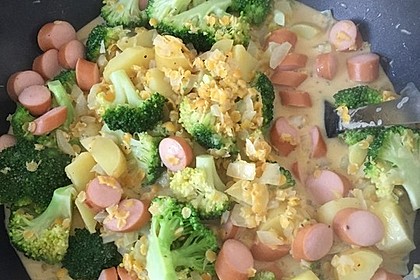 Kartoffel-Brokkoli-Curry mit Kokosmilch 50