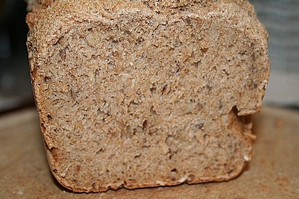 Saftiges Vollkornbrot ohne Kneten 1