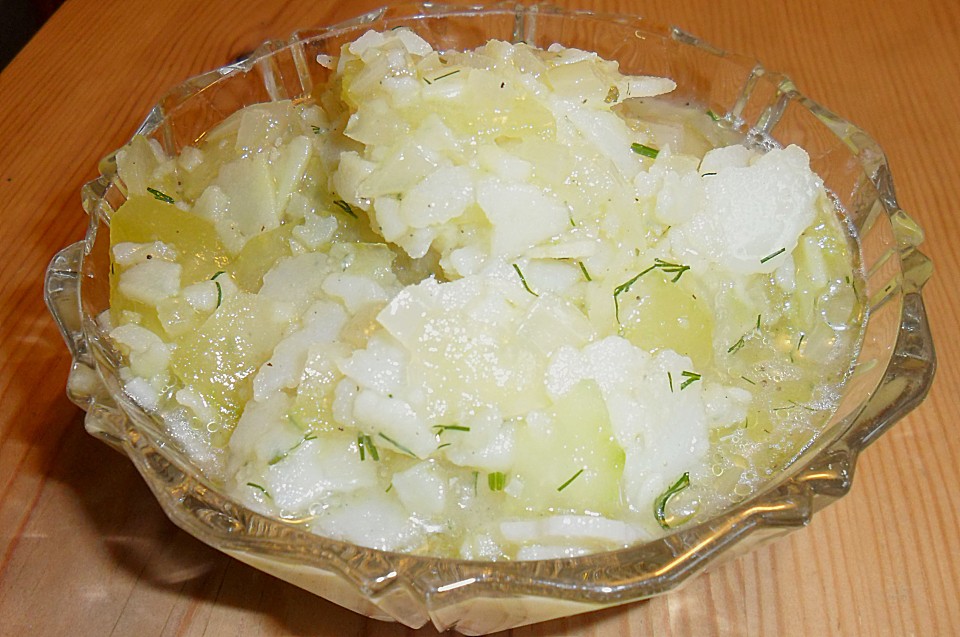 Leichter Kartoffelsalat mit Gurke und Dill von Kochbiest | Chefkoch.de