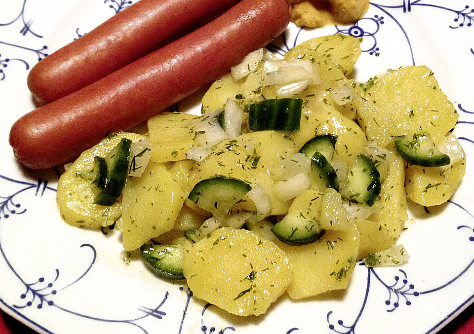 Leichter Kartoffelsalat mit Gurke und Dill von Kochbiest | Chefkoch.de