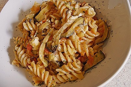 Fusilli mit Auberginen und Mozzarella 4
