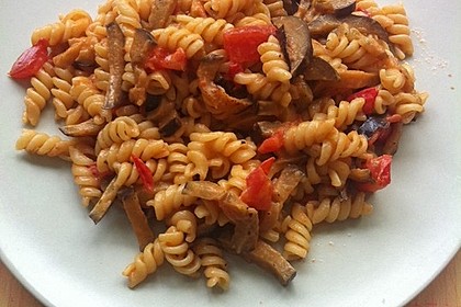 Fusilli mit Auberginen und Mozzarella 6