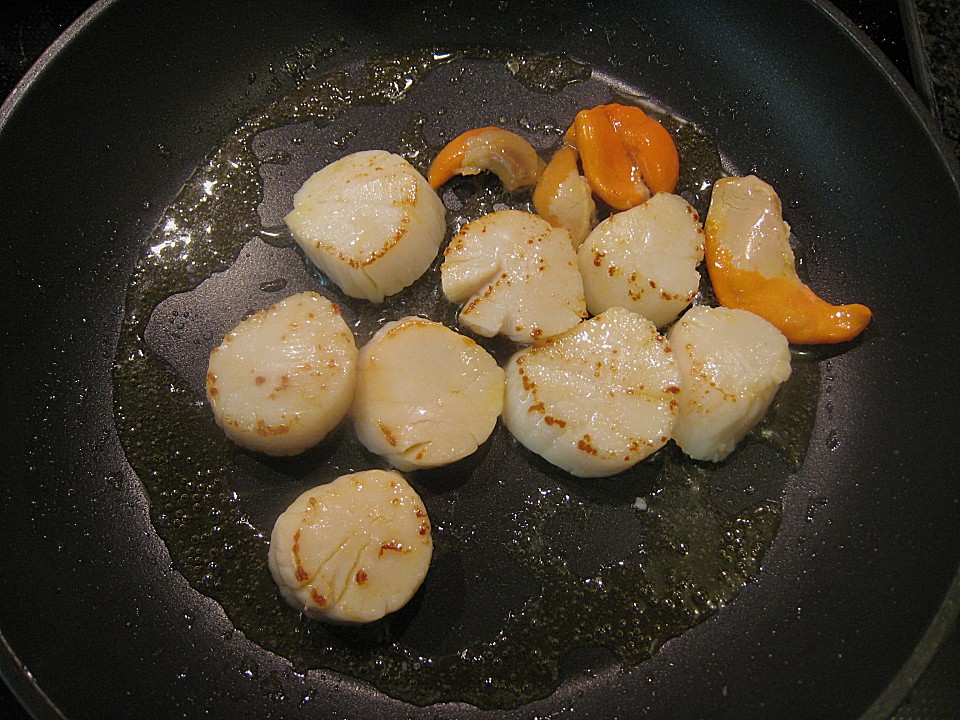 Jakobsmuscheln auf Kartoffelschaum mit Gemüsevariation von schrat ...