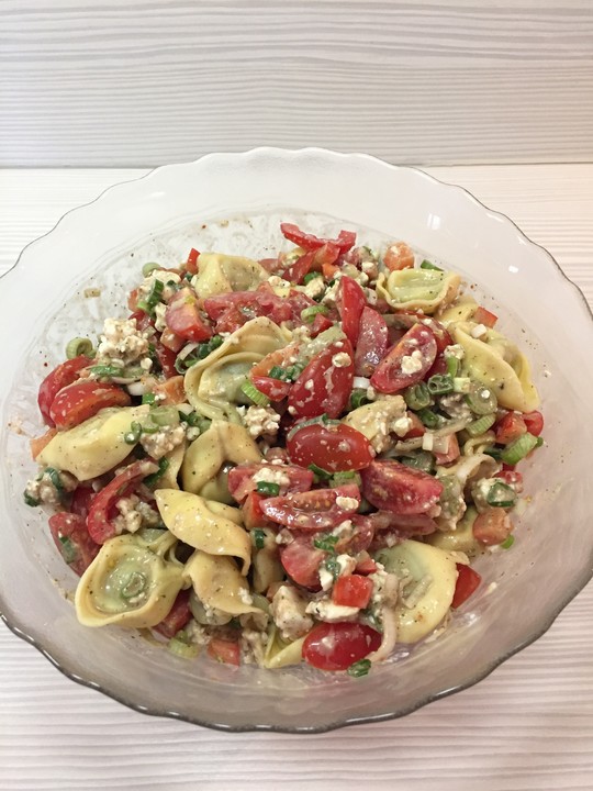 Tortellini - Salat mit Schafskäse und Tomaten von frucht_bonbon ...