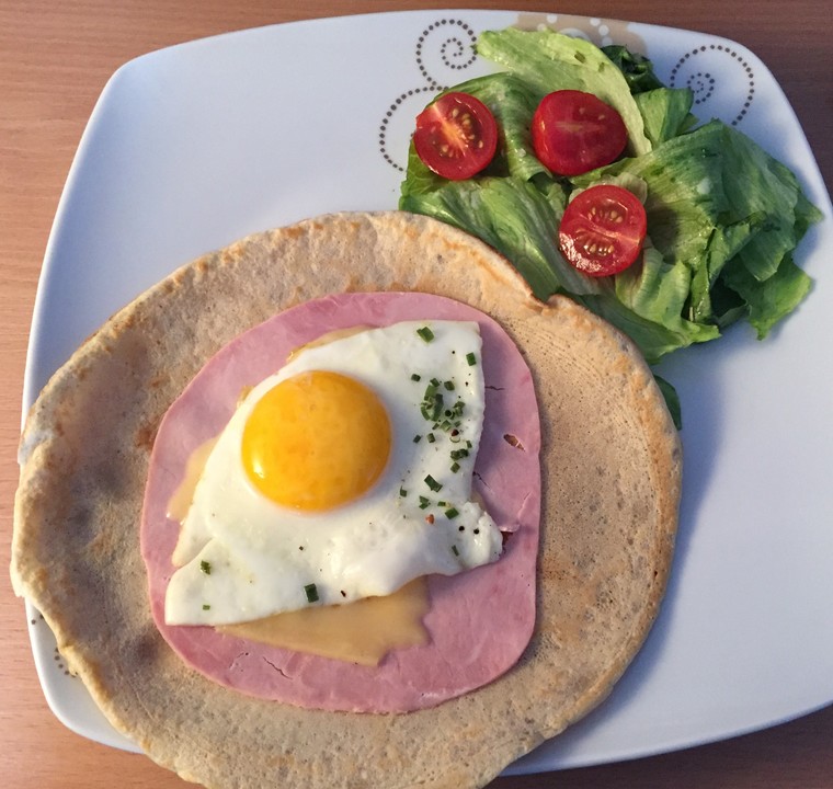 Galettes mit Schinken und Ei