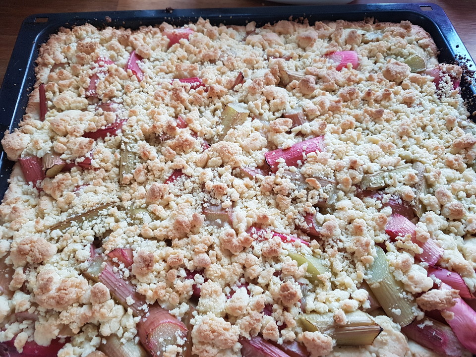 Rhabarberkuchen mit Streusel von gefundenworden | Chefkoch.de
