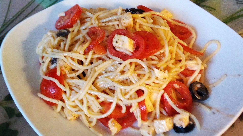 Italienischer Spaghettisalat mit Mozzarella von Beckerdi | Chefkoch.de