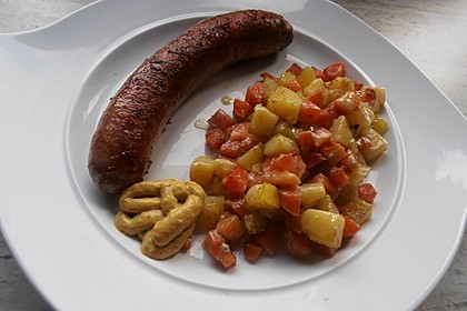 Bratwurst mit Apfel- und Zwiebelgemüse 17