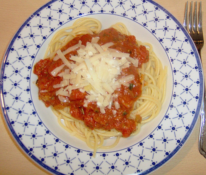 Spaghetti mit Tomatensugo von heimwerkerkönig | Chefkoch.de