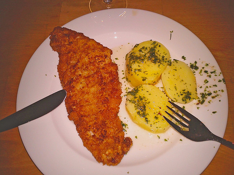 Original Wiener Schnitzel mit Petersilienkartoffeln von Pfaffi ...
