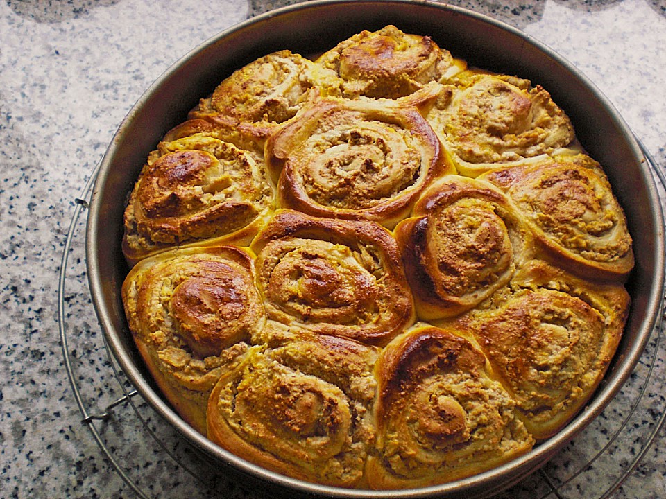 Hefekuchen mit Mandel - Apfelfüllung von sandy07 | Chefkoch.de