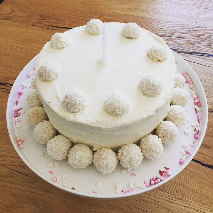 Kokos - Raffaello - Torte mit Nougat und Marzipan von SiBu79 | Chefkoch.de