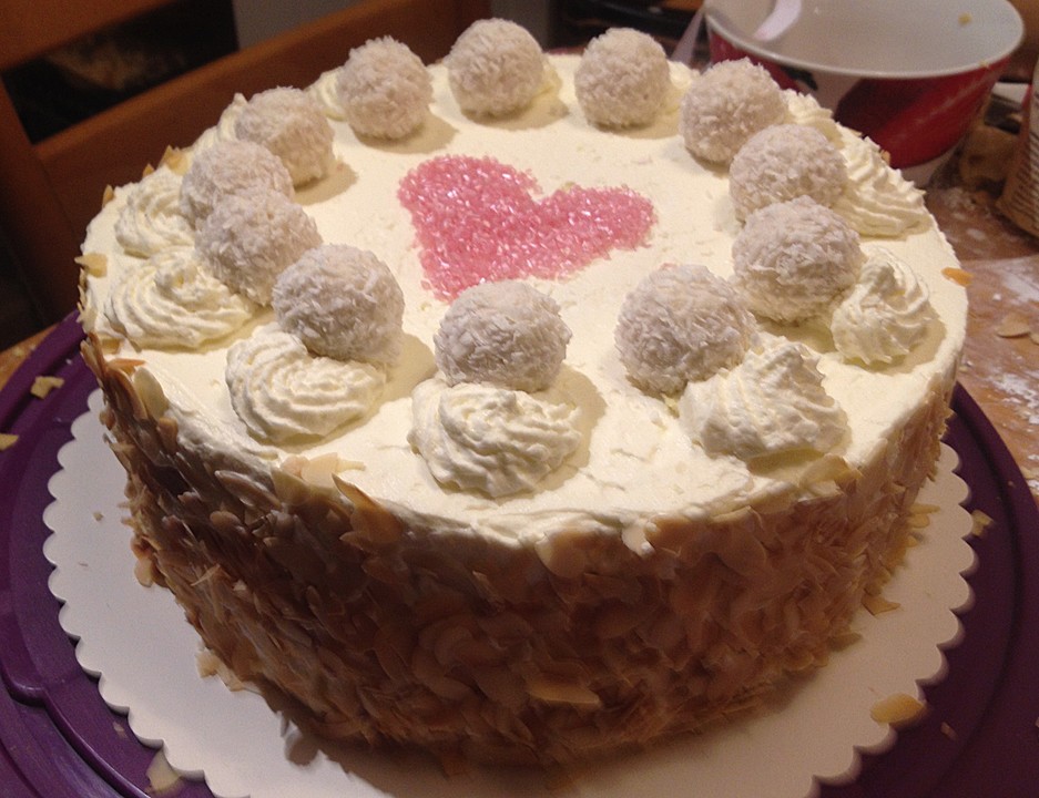 Kokos - Raffaello - Torte mit Nougat und Marzipan von SiBu79 | Chefkoch.de