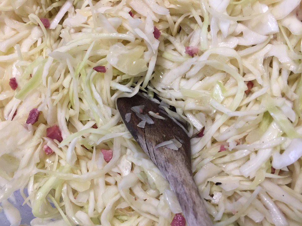 Bayrischer Krautsalat mit Speck von Engelmietz | Chefkoch.de