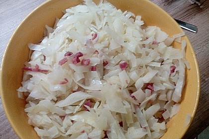 Bayrischer Krautsalat mit Speck 12